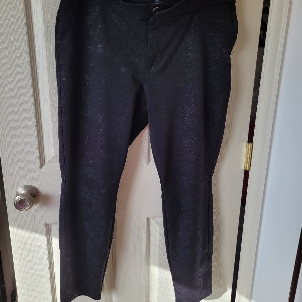Women's Pull On Skinny Pants